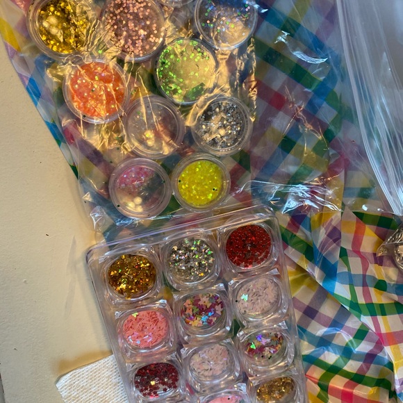 Resin Initial keychains ! - Picture 12 of 13